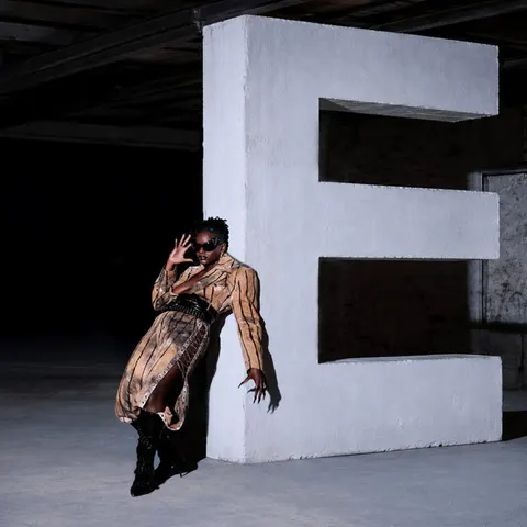 Ezek — La Boule Noire