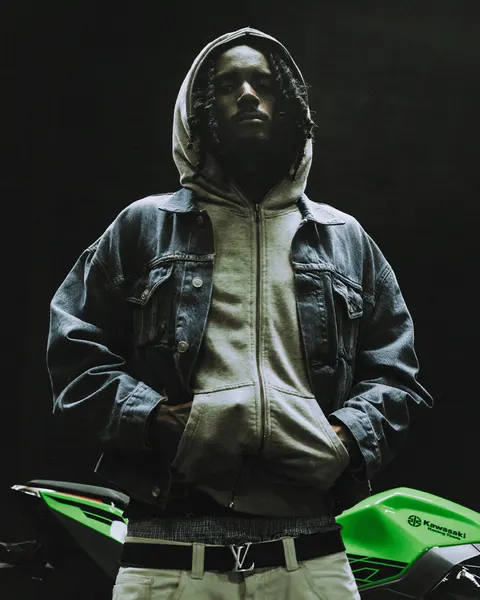 Yvnnis — La Maroquinerie