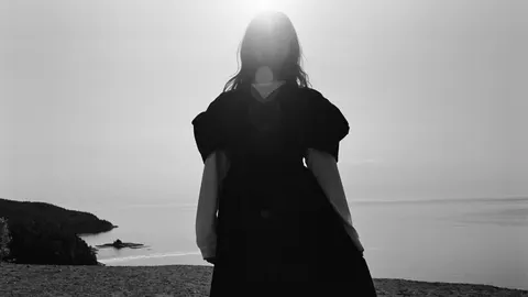 Ghostly Kisses — Le Trabendo