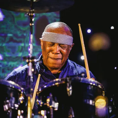 Billy Cobham — Le Trianon